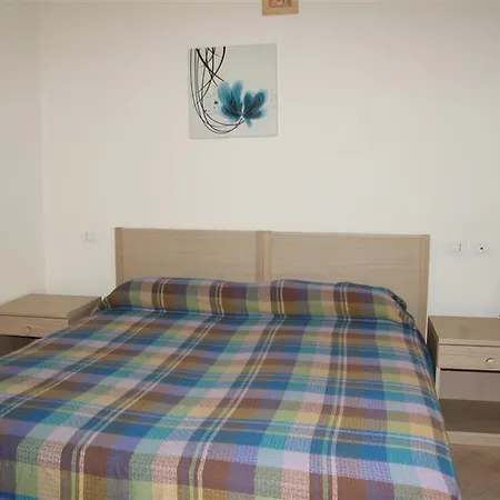 Levantina شقة